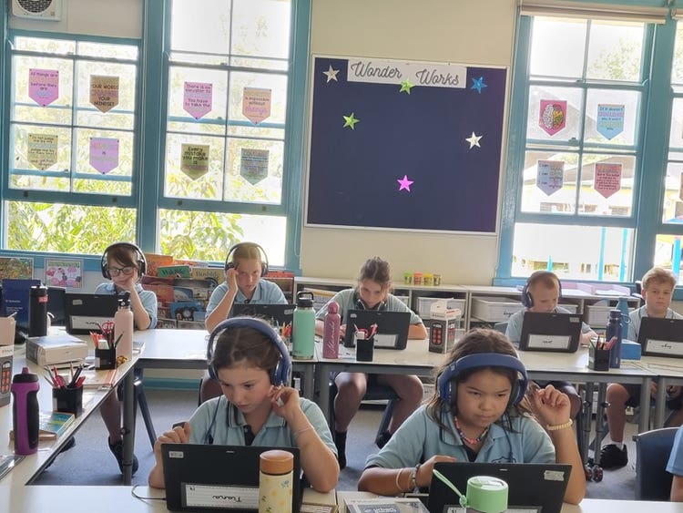 No photo description available.